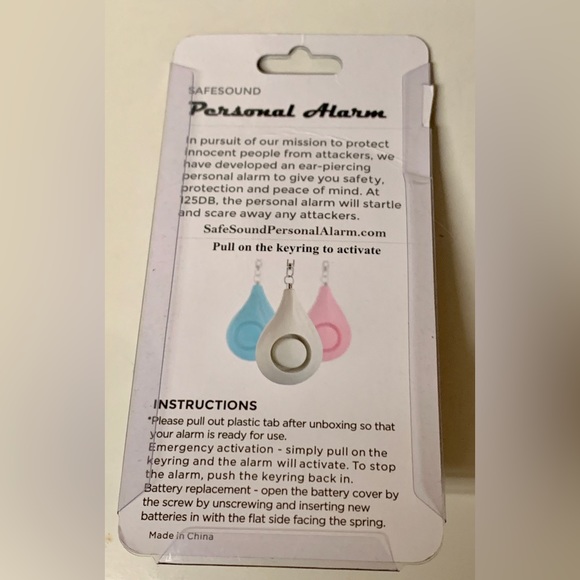 SAFESOUND 125 Decibel Personal Safety Emergency Alarm Keychain - Picture 7 of 8